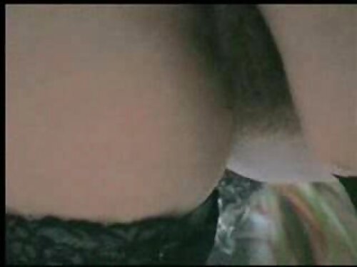 Порно лиже ніжки брю ...