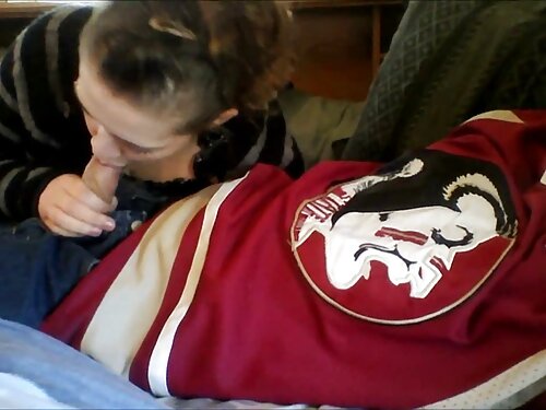 Молода засмагла брюн ...