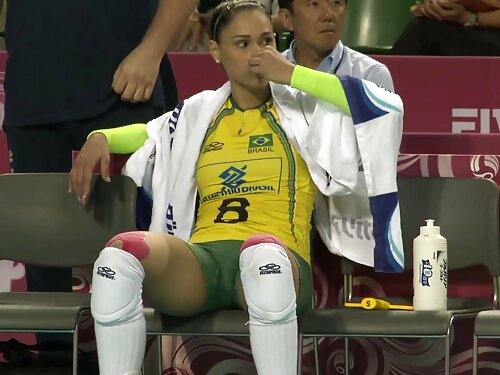 Ніжна лесбіянка Hale ...