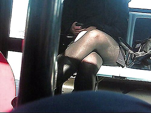 Хлопець ебет пухку ш ...