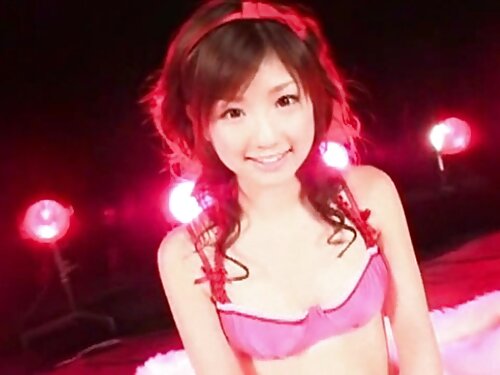 Чоловік кінчає порно ...