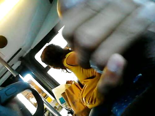 Досвідчена брюнетка  ...