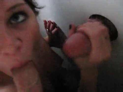 Красуні після душу у ...