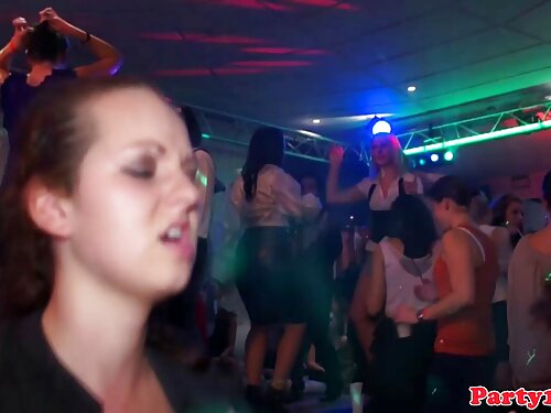 Німфоманка Сара Ванд ...