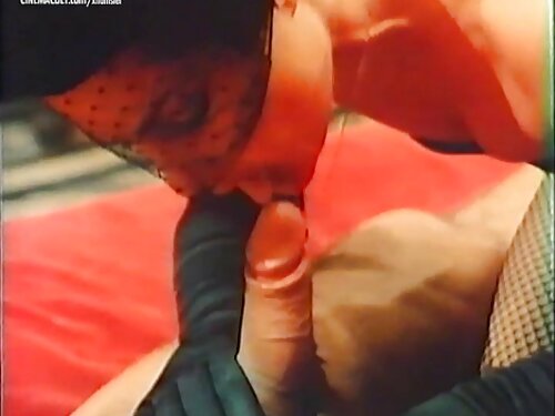 Величезний дилдо на  ...