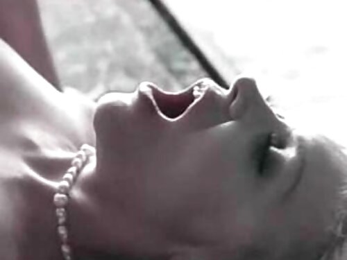 Подруги дивляться як ...