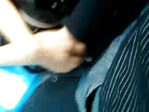 Чоловік в офісі наді ...