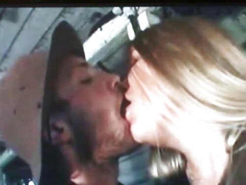 Молодий Elsa Jean бу ...