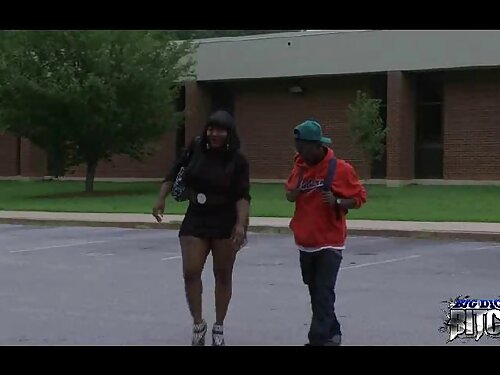 Молодий жигало порно ...