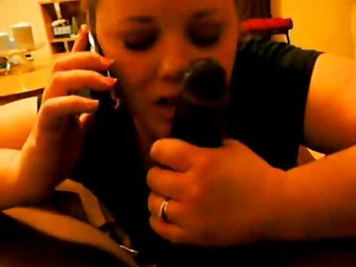 Чоловік ебет у гараж ...