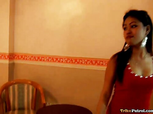 Хлопець смокче член  ...